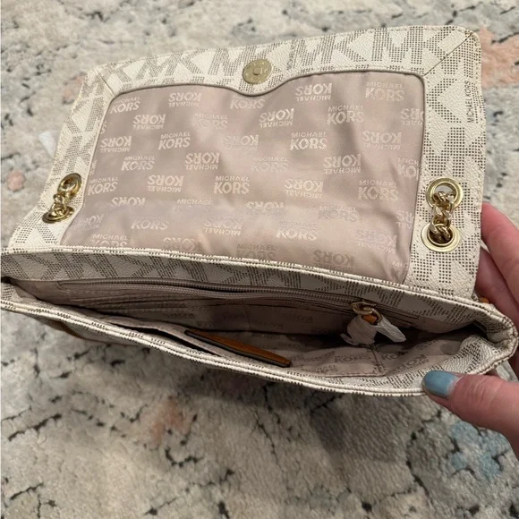 Michael Kors Hamilton small shoulder bag - Picture 4 of 4